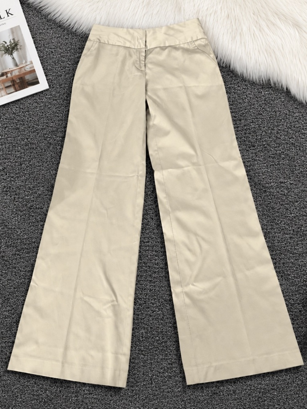 Dressbarn women’s Sz 4 Cream Wide-Leg Satin look Career Trousers pockets Lt. Tan